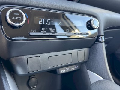 Toyota Yaris Comfort 1,5 VVT-i H 116 KM hybrid