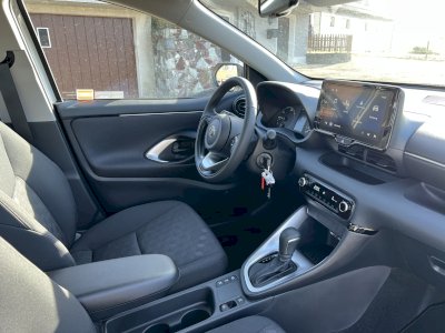 Toyota Yaris Comfort 1,5 VVT-i H 116 KM hybrid